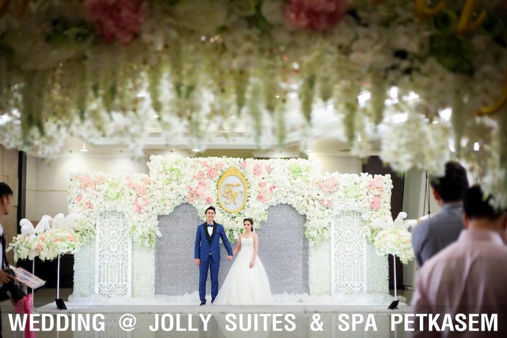 Jolly Suites&Spa Petkasem Haōhng Khēm Exteriör bild