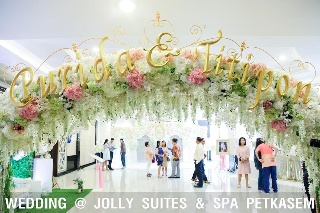 Jolly Suites&Spa Petkasem Haōhng Khēm Exteriör bild