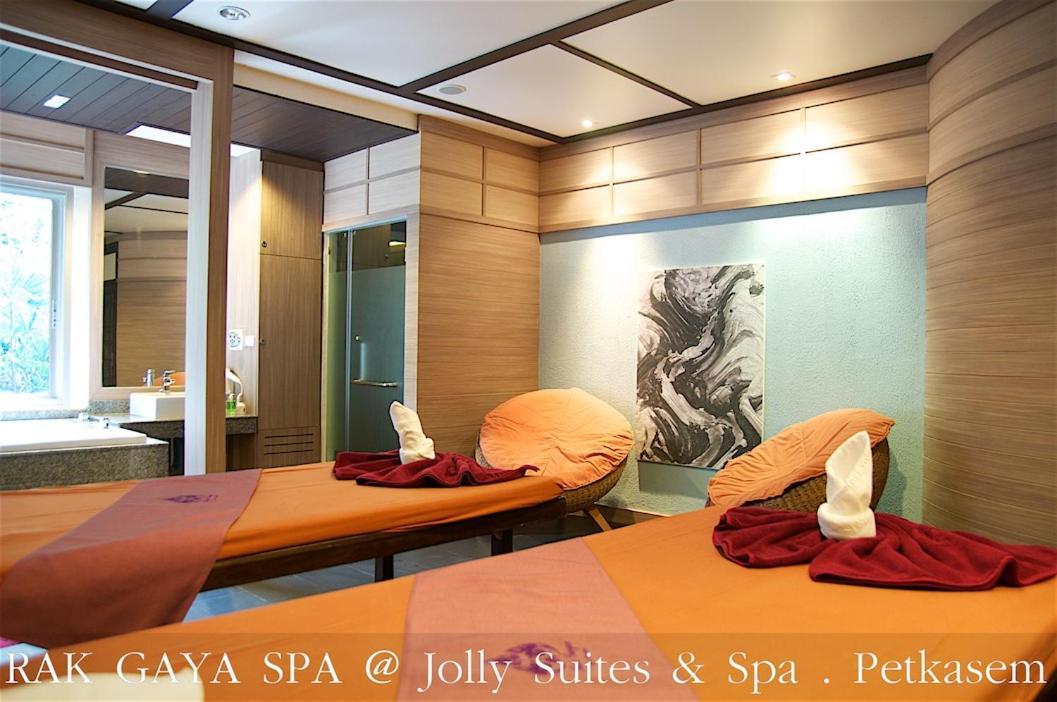 Jolly Suites&Spa Petkasem Haōhng Khēm Exteriör bild