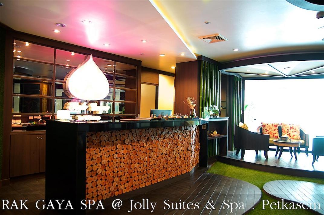Jolly Suites&Spa Petkasem Haōhng Khēm Exteriör bild
